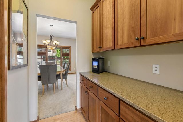 3742 Crosscliffe Path, Rosemount, MN 55068