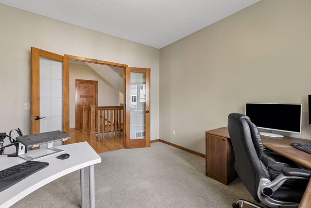 3742 Crosscliffe Path, Rosemount, MN 55068