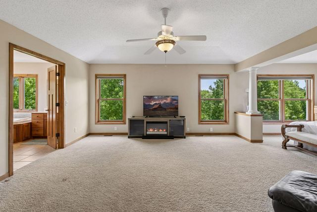 3742 Crosscliffe Path, Rosemount, MN 55068