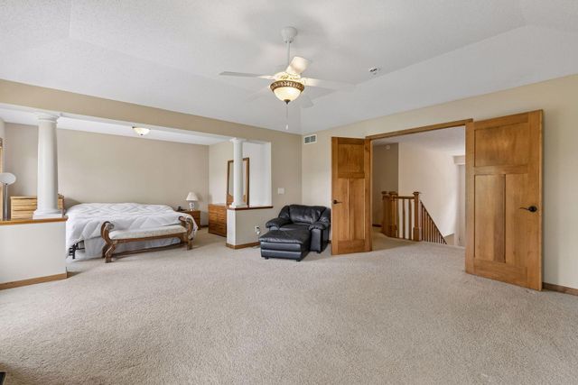 3742 Crosscliffe Path, Rosemount, MN 55068
