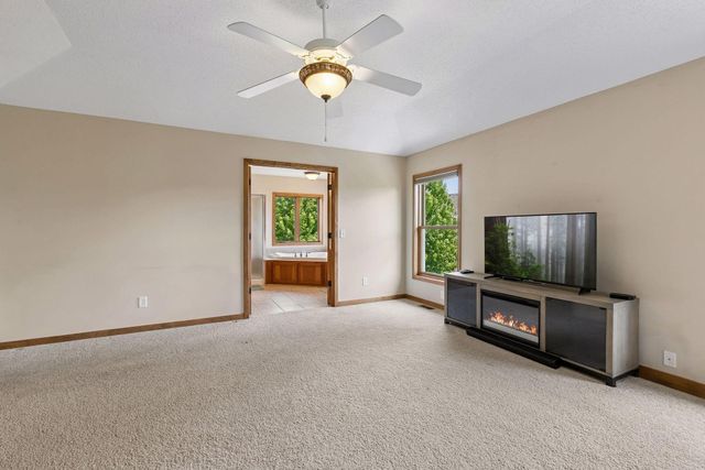 3742 Crosscliffe Path, Rosemount, MN 55068