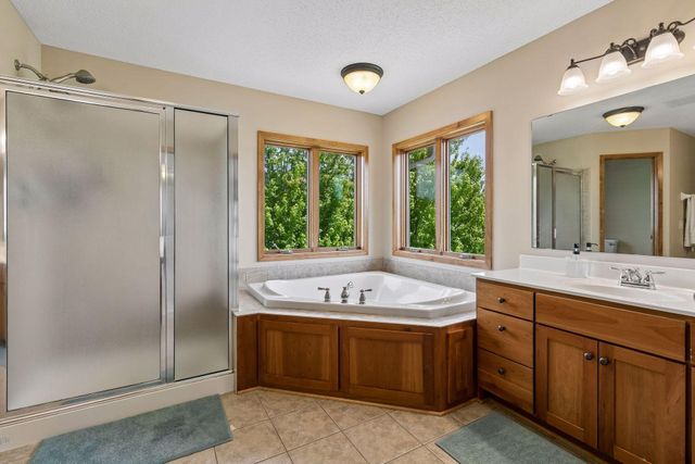 3742 Crosscliffe Path, Rosemount, MN 55068