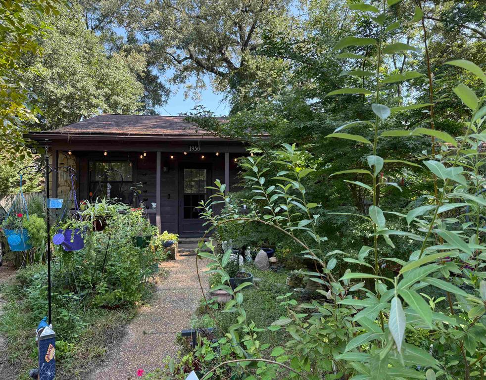 1956 Rain Valley Court, Tallahassee, FL 32308