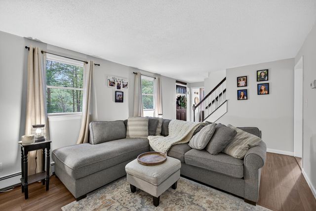 42 Pepperell Road, Brookline, NH 03033