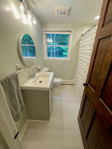 42 Pepperell Road, Brookline, NH 03033