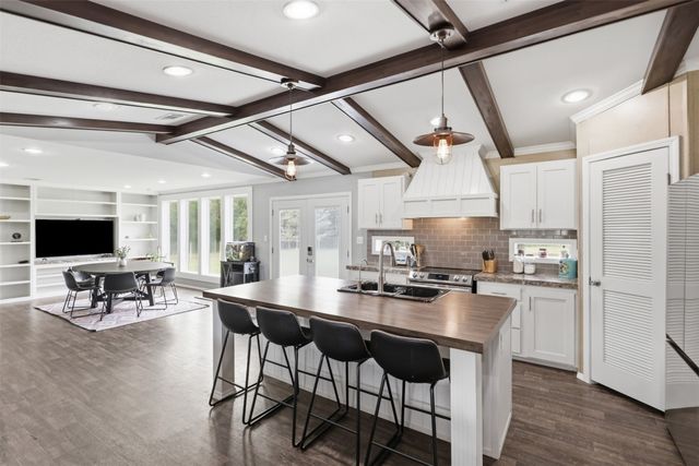 237 County Road 4927, Trenton, TX 75490