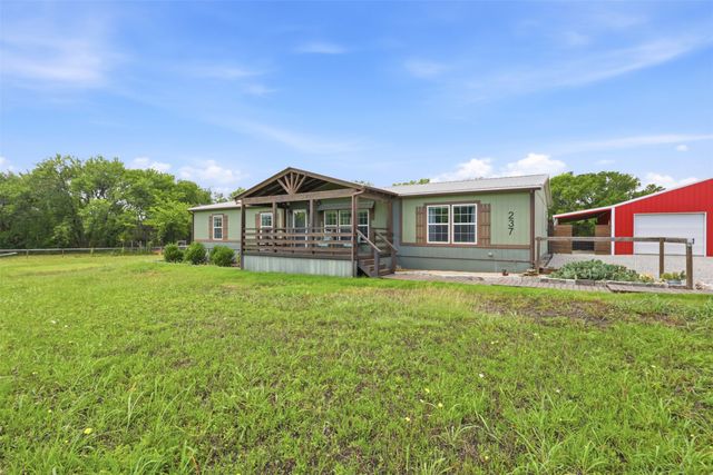 237 County Road 4927, Trenton, TX 75490