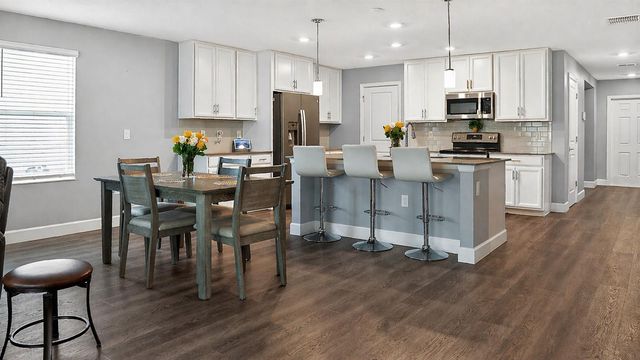 5526 LIMESTONE STREET, Mount Dora, FL 32757