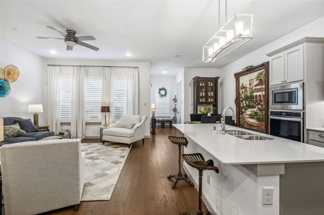 2737 S Market Square, Northlake, TX 76247