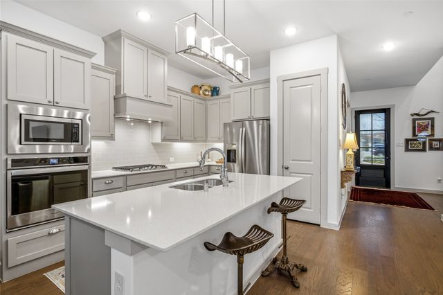 2737 S Market Square, Northlake, TX 76247