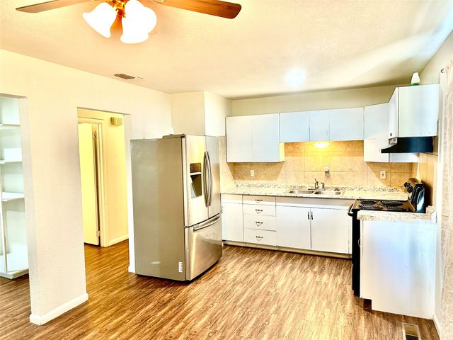 4909 Dalevale Court, Fort Worth, TX 76135