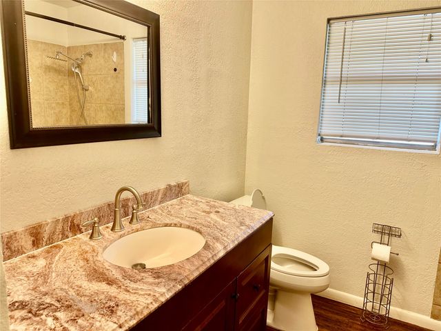 4909 Dalevale Court, Fort Worth, TX 76135