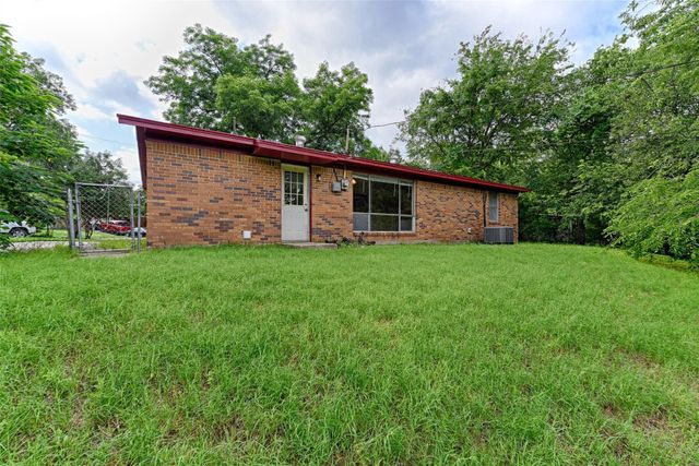 4909 Dalevale Court, Fort Worth, TX 76135