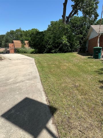 4909 Dalevale Court, Fort Worth, TX 76135