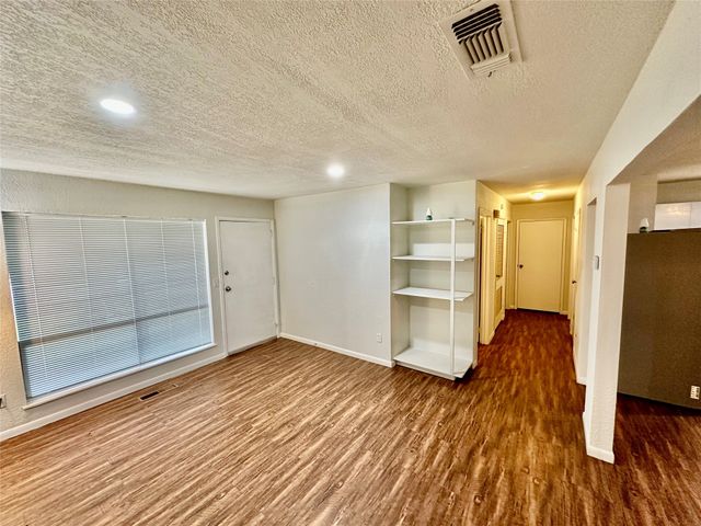 4909 Dalevale Court, Fort Worth, TX 76135