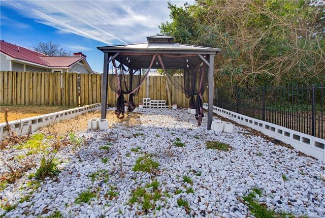 2140 Fargo Drive, Fayetteville, NC 28306