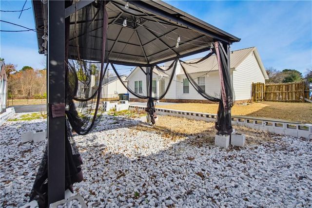 2140 Fargo Drive, Fayetteville, NC 28306