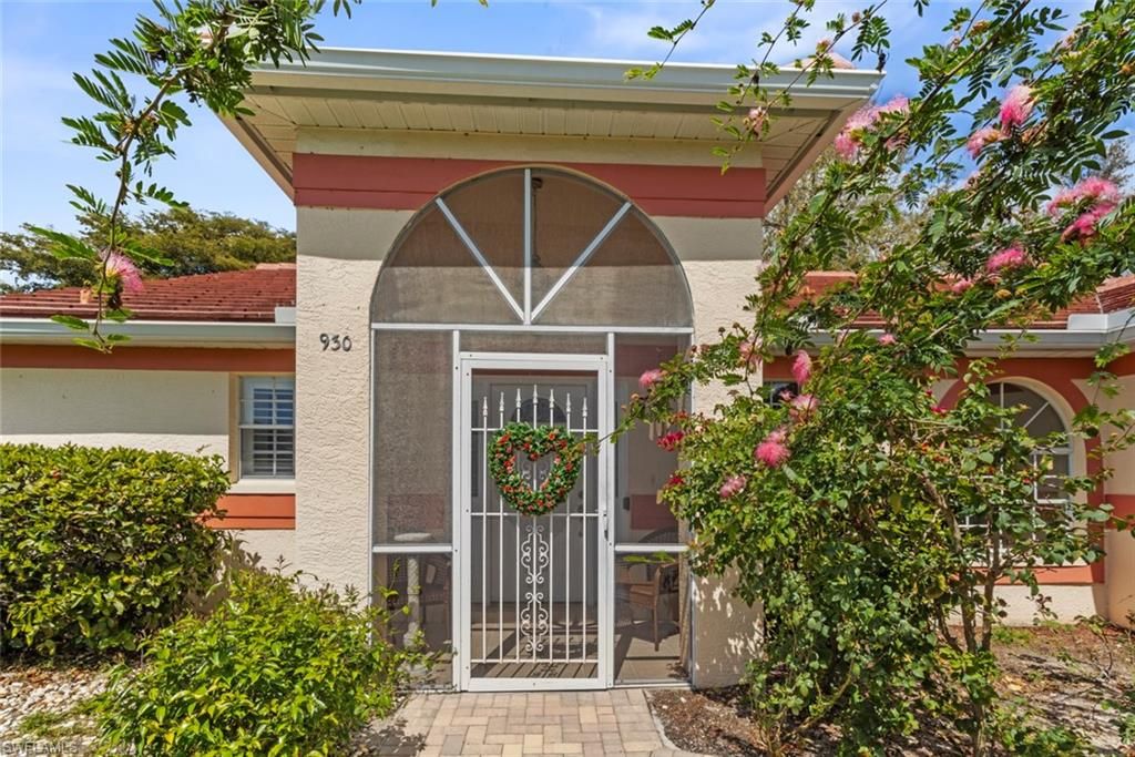 930 Moon Lake DR, NAPLES, FL 34104 — photo 2