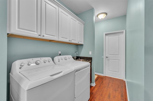 51014 Sleepy Hollow Lane, Canton, MI 48188