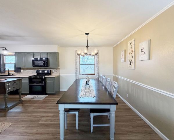 283 OLD PIONEER ROAD, Fond Du Lac, WI 54935