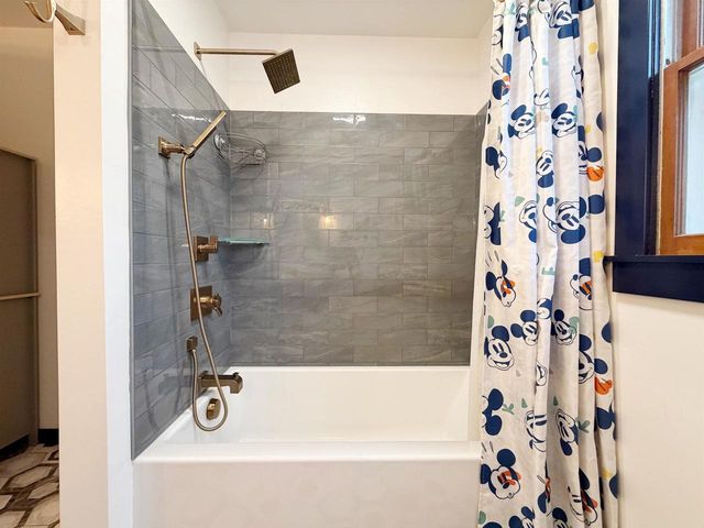 283 OLD PIONEER ROAD, Fond Du Lac, WI 54935