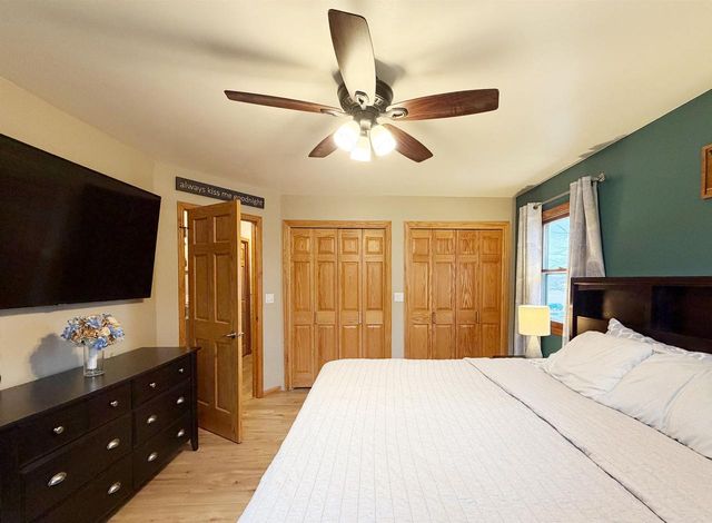 283 OLD PIONEER ROAD, Fond Du Lac, WI 54935