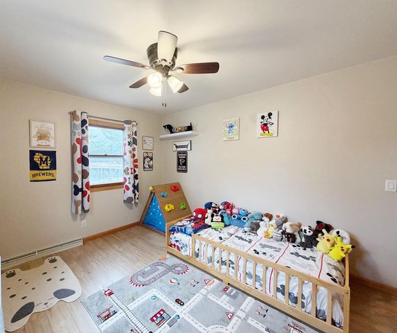 283 OLD PIONEER ROAD, Fond Du Lac, WI 54935