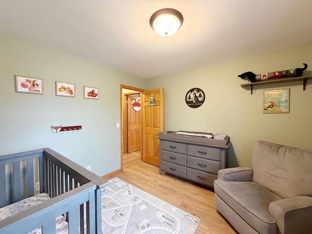 283 OLD PIONEER ROAD, Fond Du Lac, WI 54935