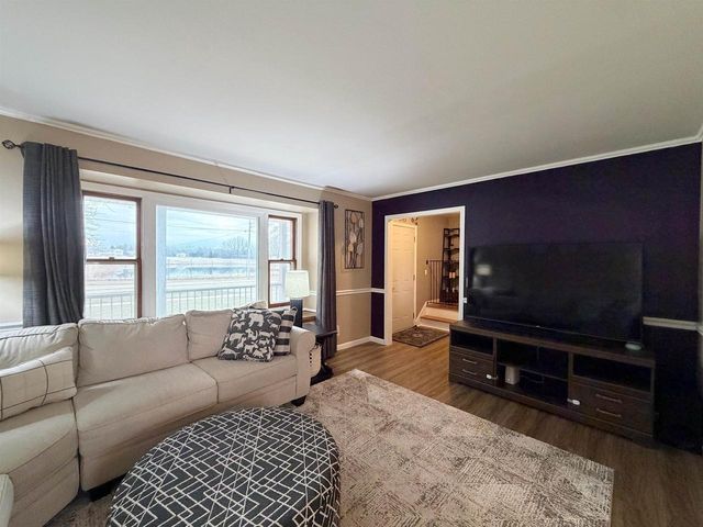 283 OLD PIONEER ROAD, Fond Du Lac, WI 54935