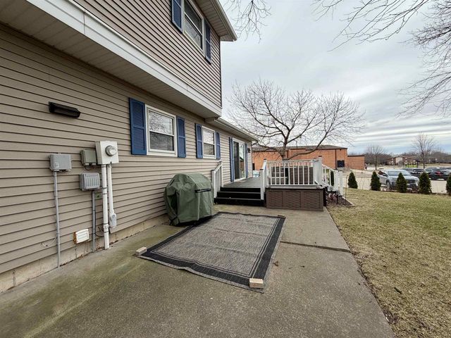 283 OLD PIONEER ROAD, Fond Du Lac, WI 54935