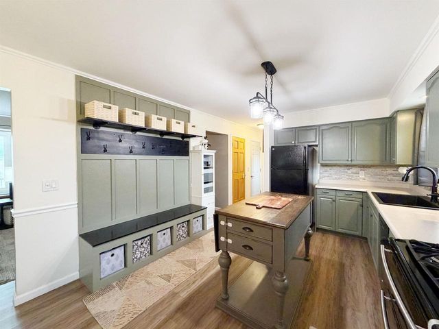 283 OLD PIONEER ROAD, Fond Du Lac, WI 54935