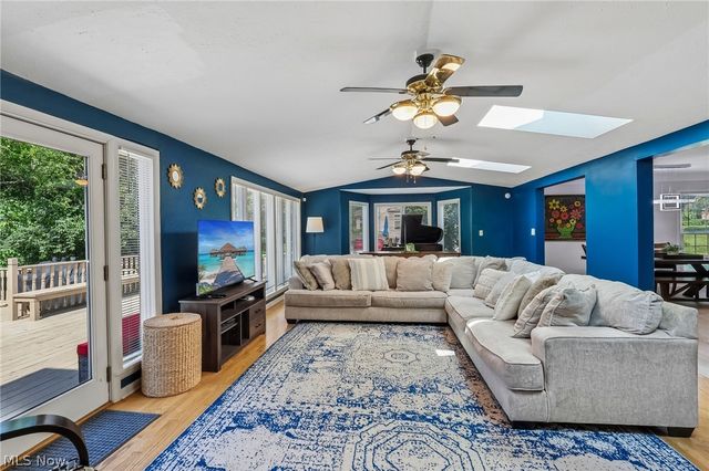 21299 S Woodland Road, Shaker Heights, OH 44122