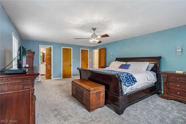 21299 S Woodland Road, Shaker Heights, OH 44122