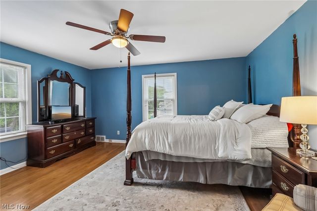 21299 S Woodland Road, Shaker Heights, OH 44122