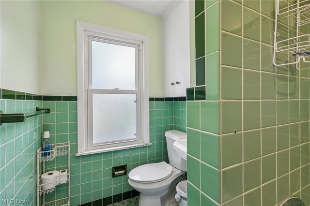 21299 S Woodland Road, Shaker Heights, OH 44122