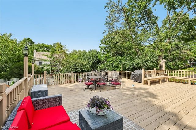 21299 S Woodland Road, Shaker Heights, OH 44122