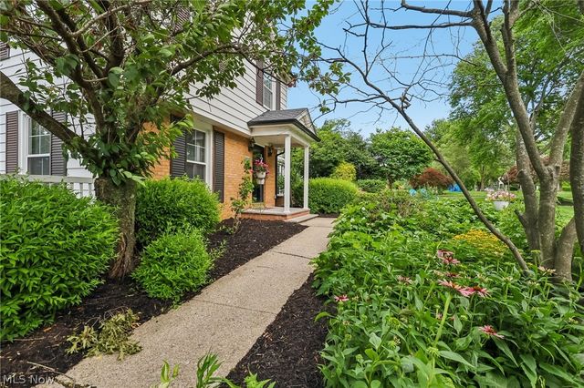 21299 S Woodland Road, Shaker Heights, OH 44122