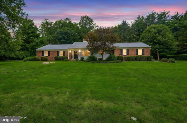 3 OAK RD, Elkton, MD 21921