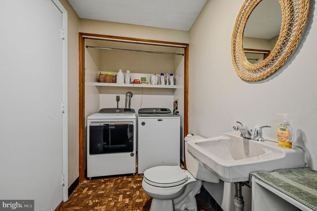 3 OAK RD, Elkton, MD 21921