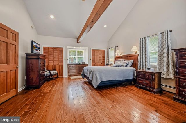 3 OAK RD, Elkton, MD 21921