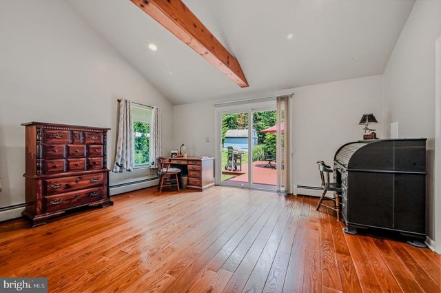3 OAK RD, Elkton, MD 21921