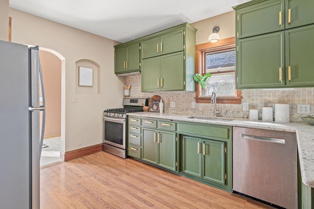 4445 43rd Avenue S, Minneapolis, MN 55406