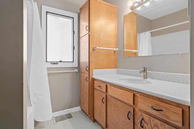 4445 43rd Avenue S, Minneapolis, MN 55406