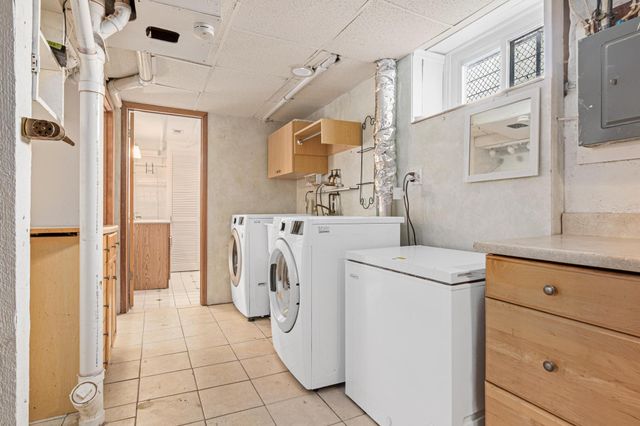 4445 43rd Avenue S, Minneapolis, MN 55406