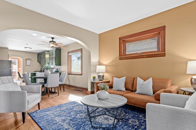 4445 43rd Avenue S, Minneapolis, MN 55406