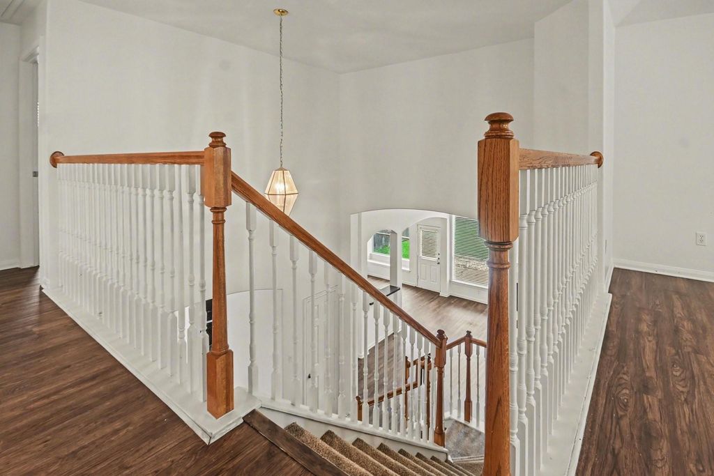 Image 15 of property listing at 3931 Oak Plank Road, Fresno, TX 77545