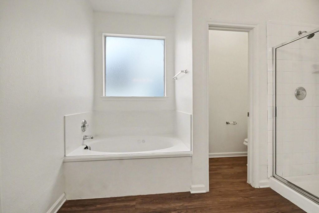 Image 23 of property listing at 3931 Oak Plank Road, Fresno, TX 77545