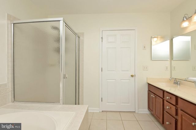 222 FOUNTAYNE LN, Lawrence Township, NJ 08648