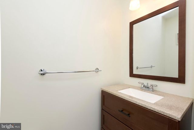 222 FOUNTAYNE LN, Lawrence Township, NJ 08648