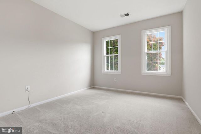 219 APPLE BLOSSOM CT, Vienna, VA 22181